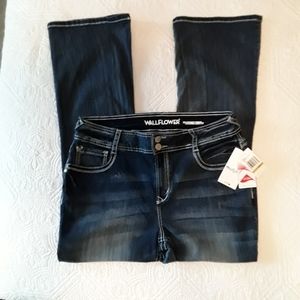 Wildflower Lucious Curvy Stretch Bootcut Jean's NWT